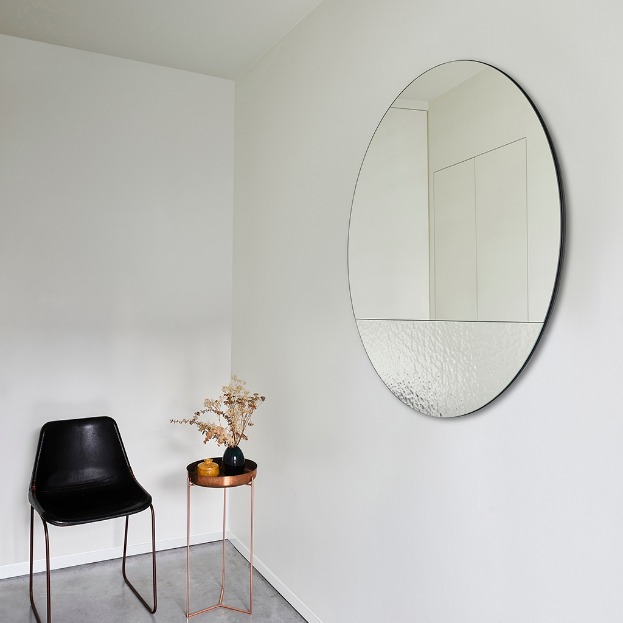 Cord Deco Large spiegel, rond van designer Roberta Paoli, DeKnudt Mirrors, interieurfoto