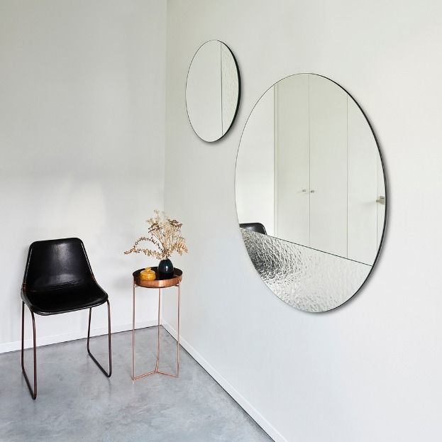 Cord Deco spiegel, rond van designer Roberta Paoli, DeKnudt Mirrors, interieurfoto