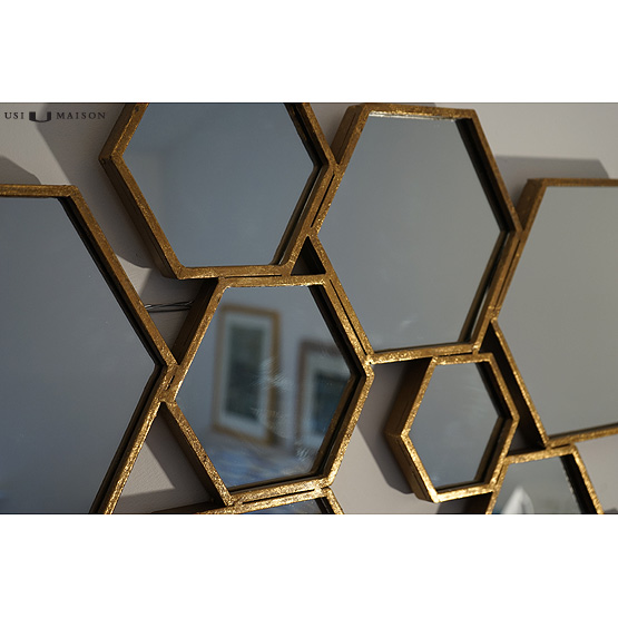 Verhandeling lucht Piepen Hexagon spiegel met bladgoud | Nu verkrijgbaar bij Usi Maison